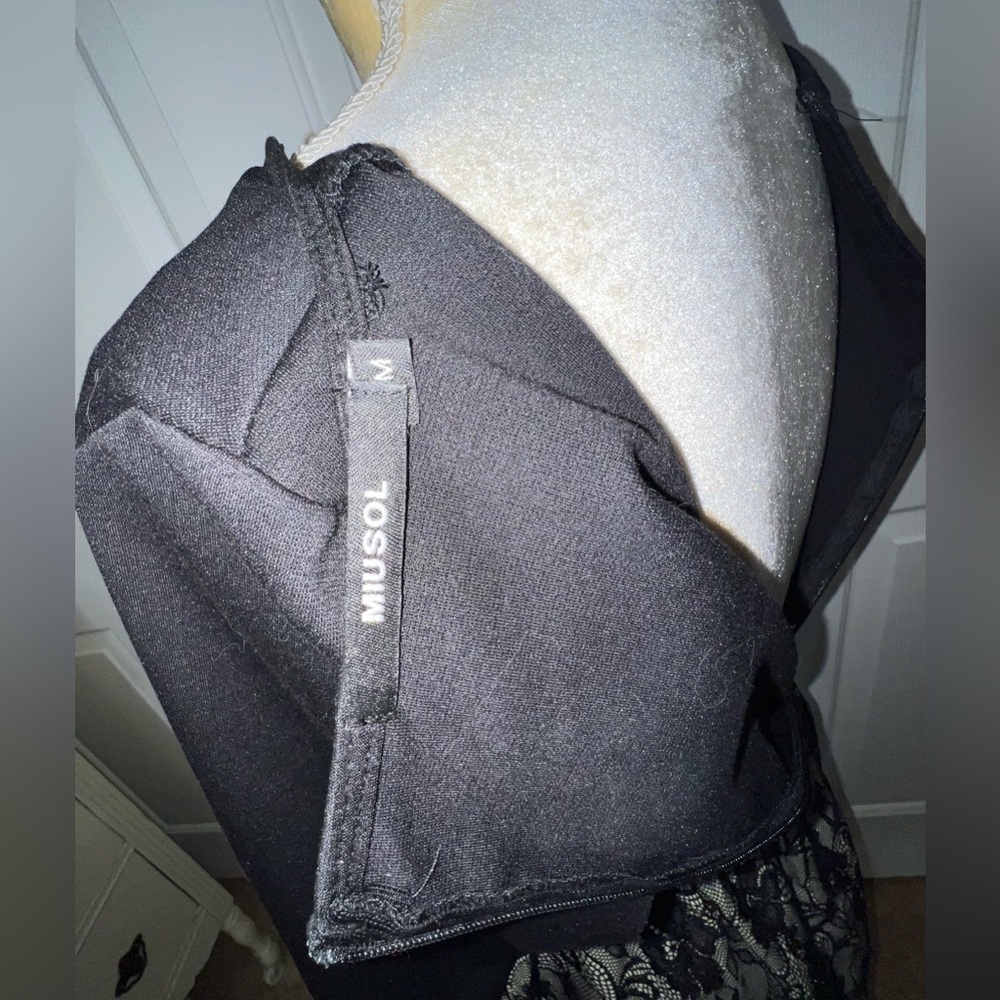 $3 BEAUTIFUL BLACK LACE DRESS SIZE MED. $3 WHEN BUNDLED - Picture 8 of 8